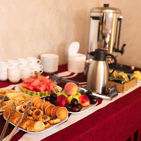 Spa Hotel Grace Forum 예레반 외부 사진