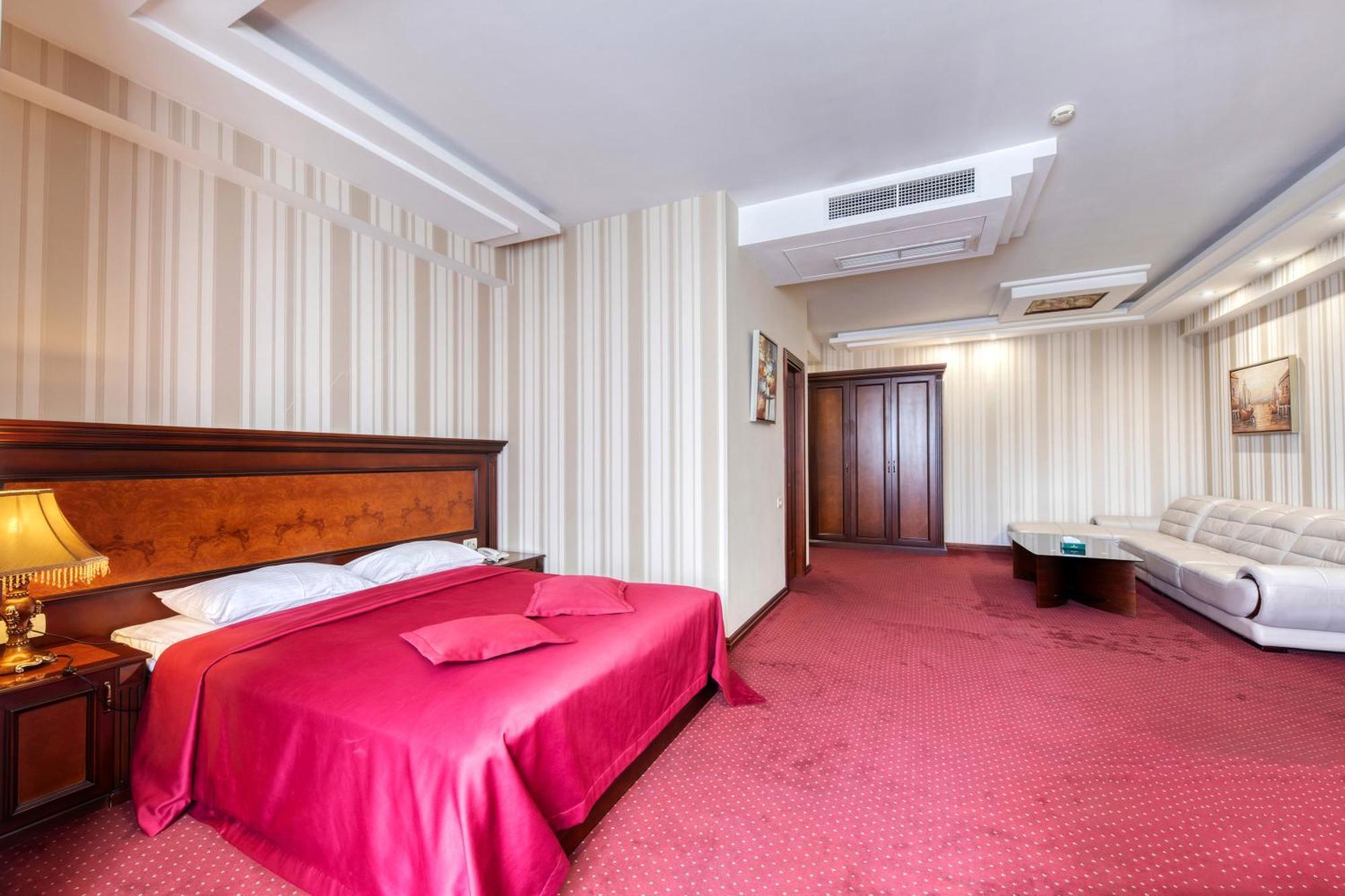 Spa Hotel Grace Forum 예레반 객실 사진