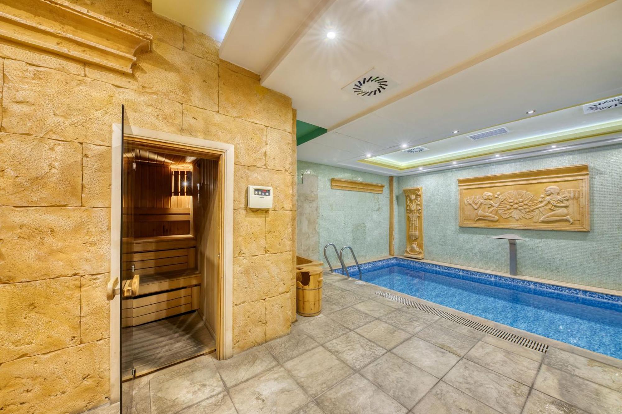 Spa Hotel Grace Forum 예레반 외부 사진