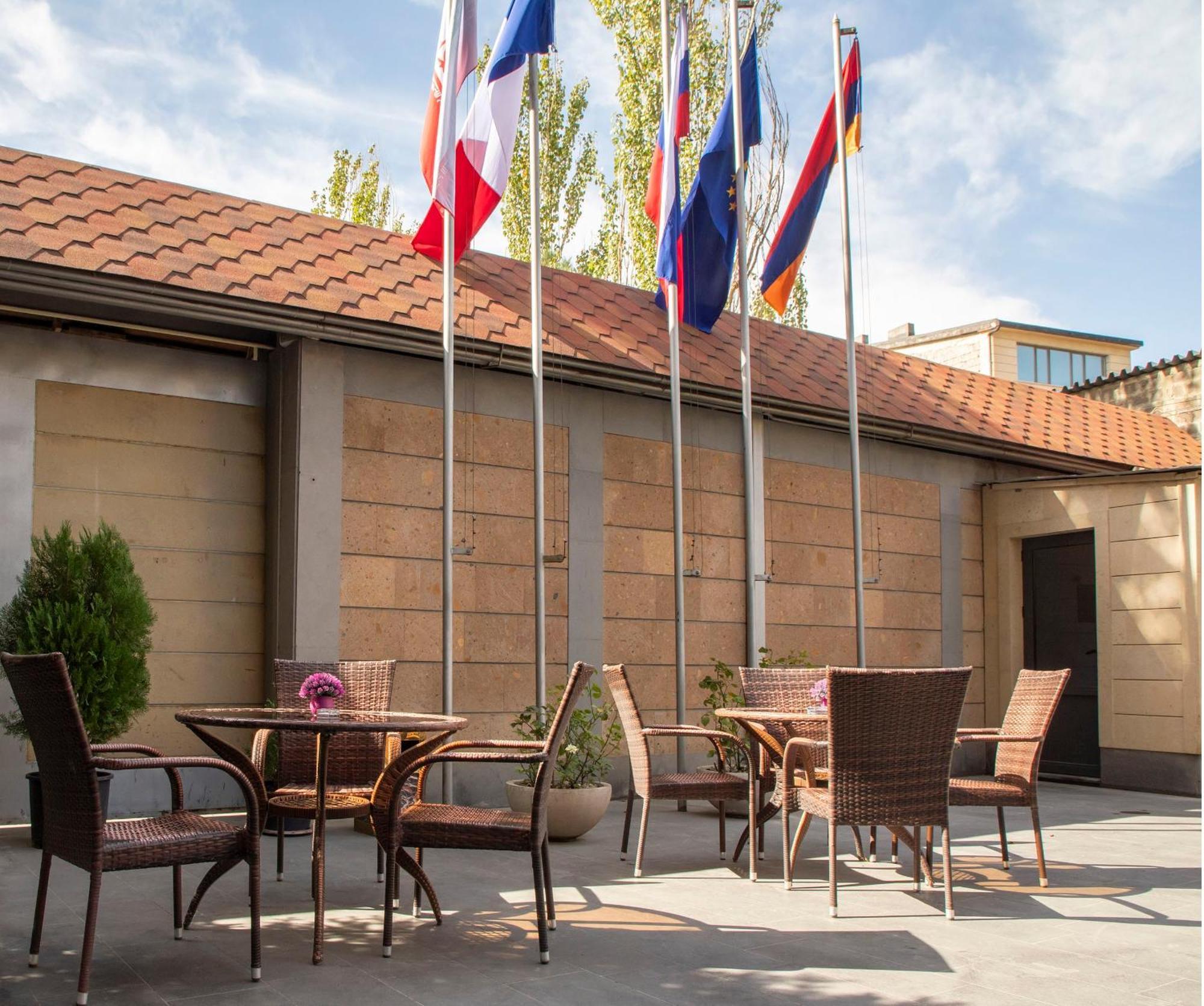 Spa Hotel Grace Forum 예레반 외부 사진
